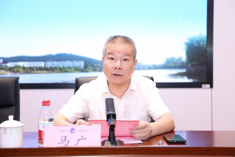 義烏信息技術(shù)咨詢服務(wù)助力數(shù)字商務(wù)產(chǎn)教融合共同體理事會(huì)議成功舉辦